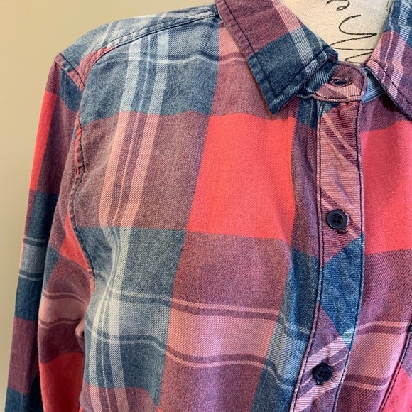 Dylan Los Angeles Women’s Plaid Shirt - Picture 2 of 6